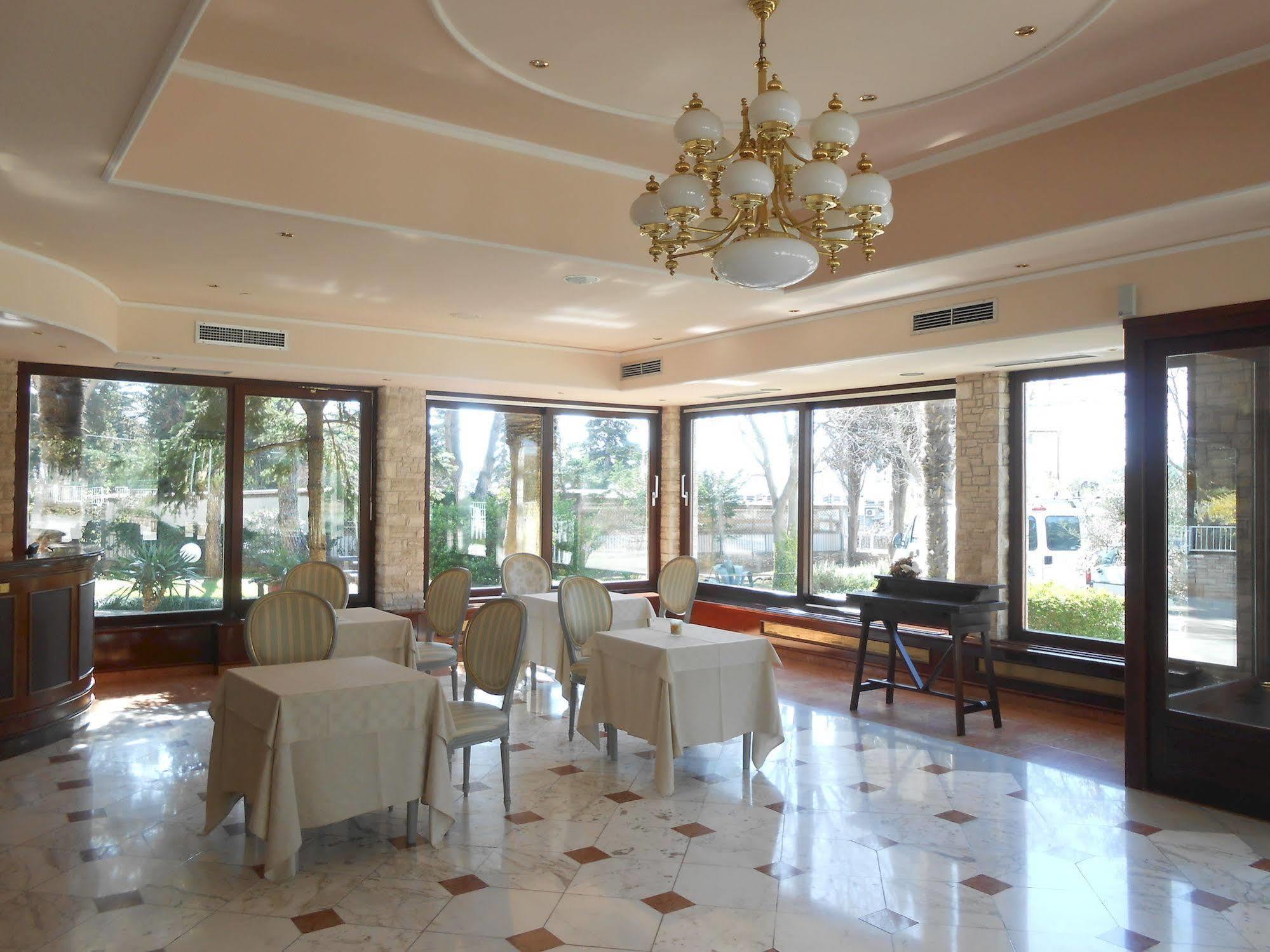 Hotel Minerva Medulin Luaran gambar