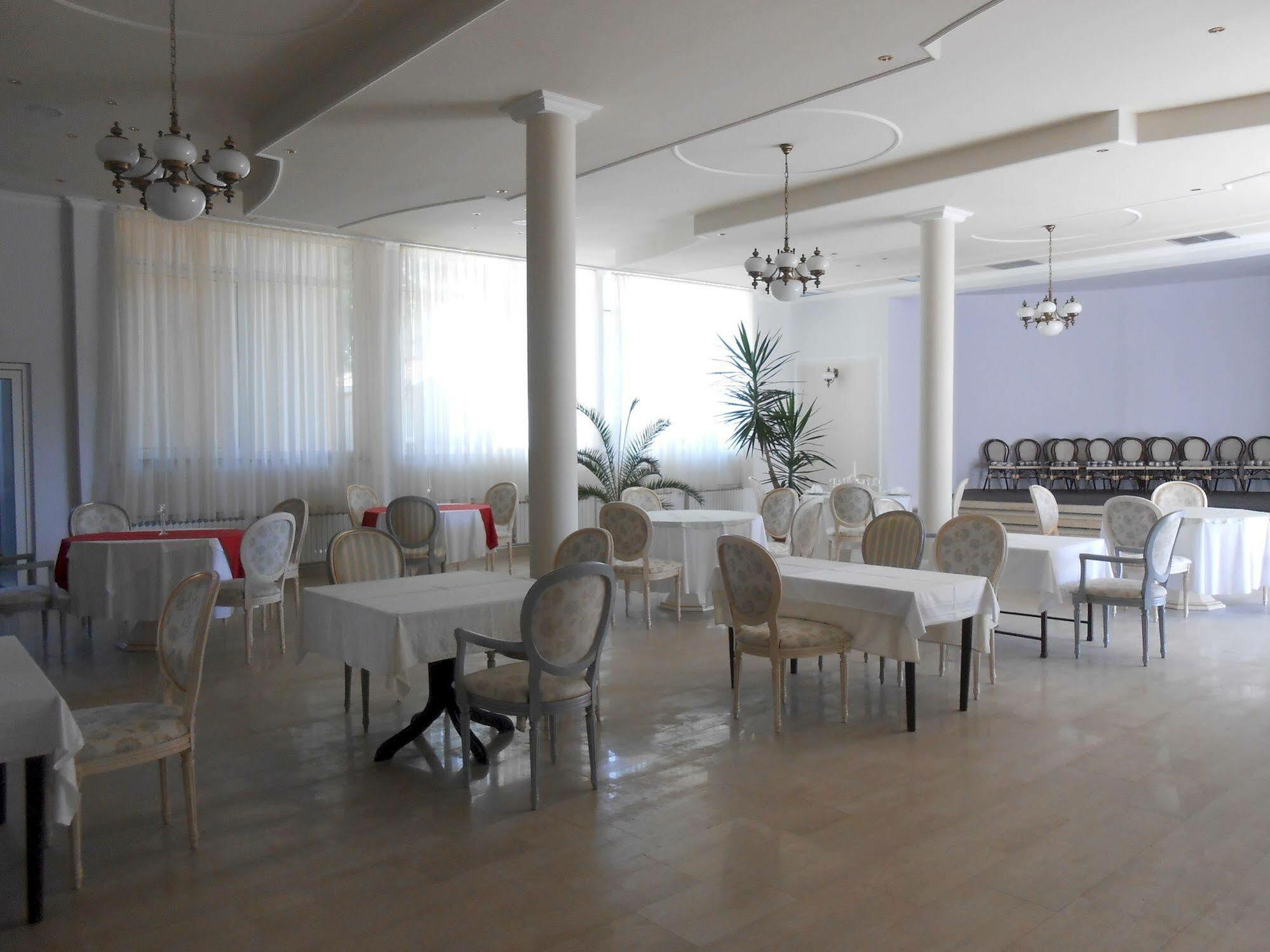 Hotel Minerva Medulin Luaran gambar